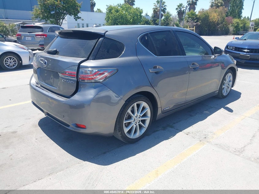 2013 Lexus Ct VIN JTHKD5BH8D2150220 IAAI salvage auction — REAR END, Salvage (California), sold $2,250 on 2026-07-10 (photo 4)