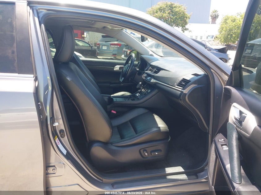 2013 Lexus Ct VIN JTHKD5BH8D2150220 IAAI salvage auction — REAR END, Salvage (California), sold $2,250 on 2026-07-10 (photo 5)