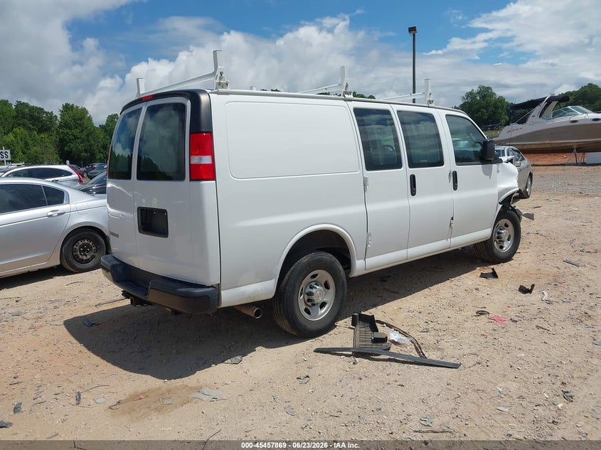 2024 Chevrolet Express VIN 1GCWGAF78R1174714 IAAI salvage auction — FRONT END, Salvage Title, sold $7,050 on 2026-08-31 (photo 4)