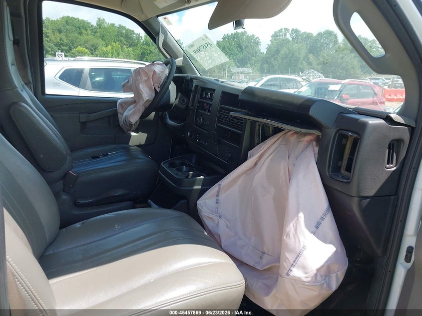 2024 Chevrolet Express VIN 1GCWGAF78R1174714 IAAI salvage auction — FRONT END, Salvage Title, sold $7,050 on 2026-08-31 (photo 5)