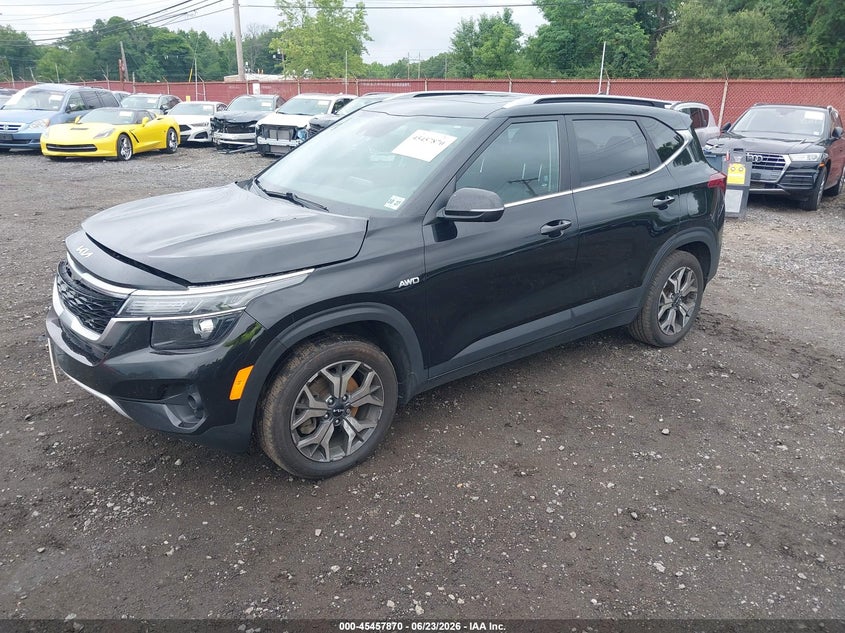 2023 Kia Seltos VIN KNDERCAA2P7378875 IAAI salvage auction — RIGHT SIDE, Salvage Title, sold $1,950 on 2026-08-28 (photo 2)