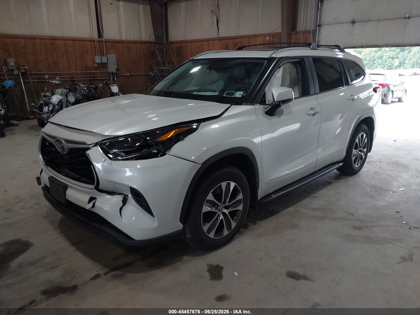 2023 Toyota Highlander VIN 5TDKDRBH6PS004288 IAAI salvage auction — FRONT END, Salvage Title, sold $14,200 on 2026-07-29 (photo 2)