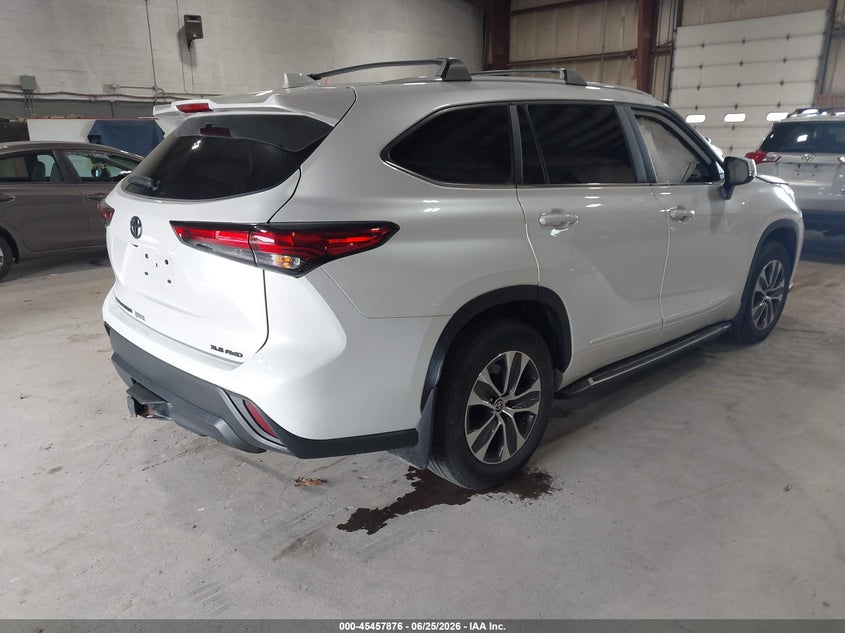 2023 Toyota Highlander VIN 5TDKDRBH6PS004288 IAAI salvage auction — FRONT END, Salvage Title, sold $14,200 on 2026-07-29 (photo 4)