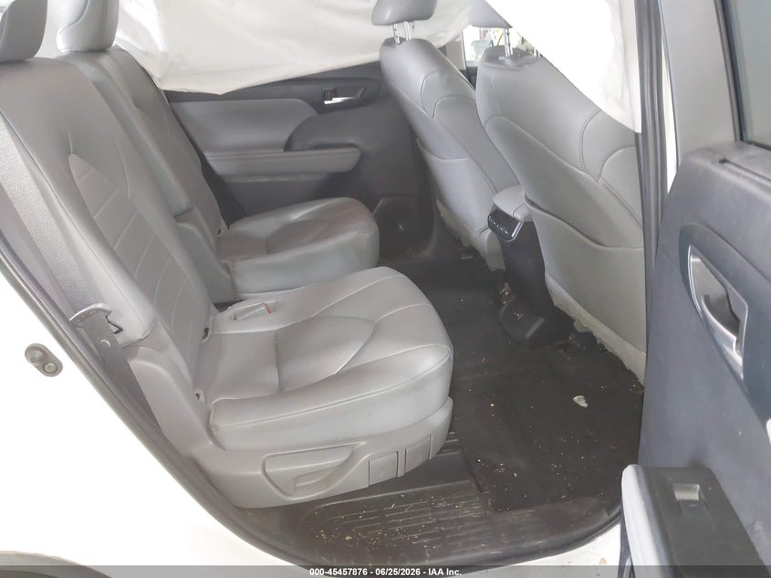 2023 Toyota Highlander VIN 5TDKDRBH6PS004288 IAAI salvage auction — FRONT END, Salvage Title, sold $14,200 on 2026-07-29 (photo 8)