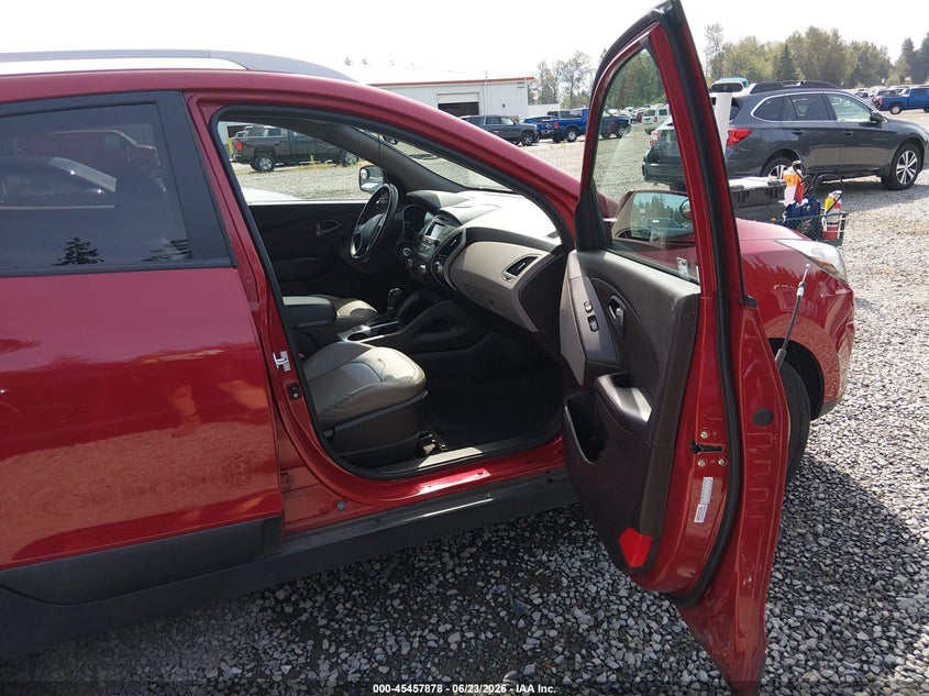 2015 Hyundai Tucson VIN KM8JUCAG9FU118163 IAAI salvage auction — RIGHT SIDE, Bill Of Sale (Washington), sold $3,325 on 2026-07-08 (photo 5)