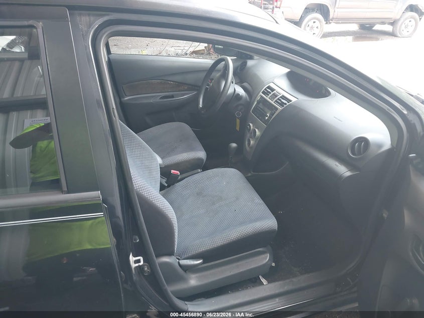 2008 Toyota Yaris VIN JTDBT923681200947 IAAI salvage auction — LEFT FRONT, Salvage (Virginia), sold $725 on 2026-07-09 (photo 5)
