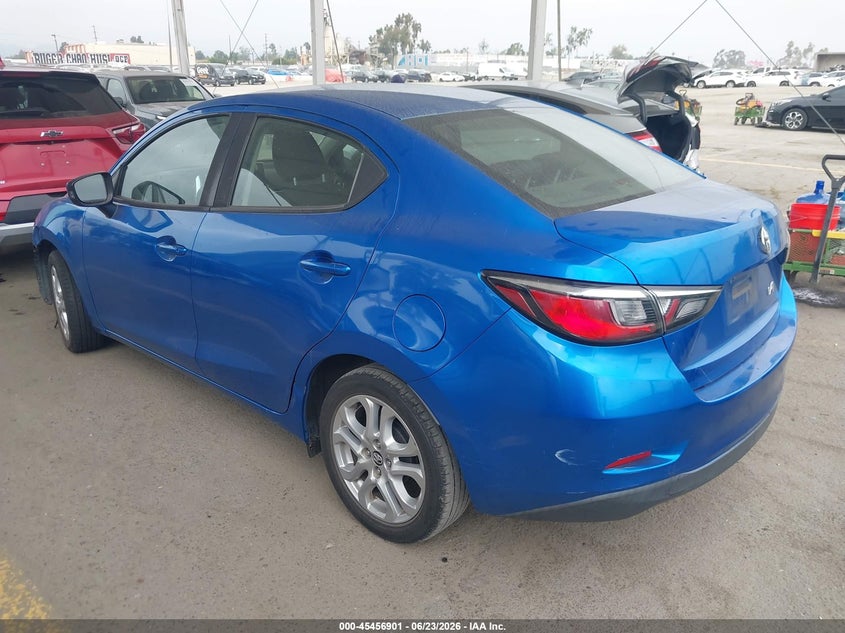 2018 Toyota Yaris VIN 3MYDLBYV6JY312479 IAAI salvage auction — FRONT & REAR, Salvage (California), sold $2,300 on 2026-07-09 (photo 3)