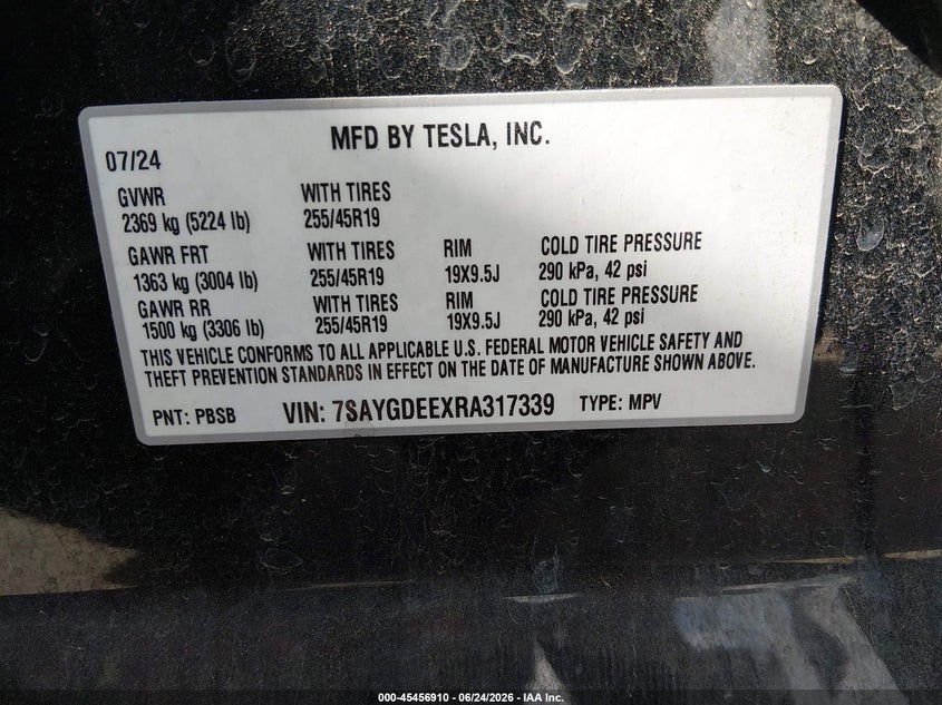 2024 Tesla Model y VIN 7SAYGDEEXRA317339 IAAI salvage auction — FRONT & REAR, Salvage Title, sold $13,700 on 2026-08-19 (photo 9)