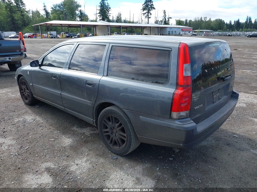 2004 Volvo V70 VIN YV1SW53D842364688 IAAI salvage auction — NORMAL WEAR, Clear (Washington), sold $325 on 2026-07-08 (photo 3)