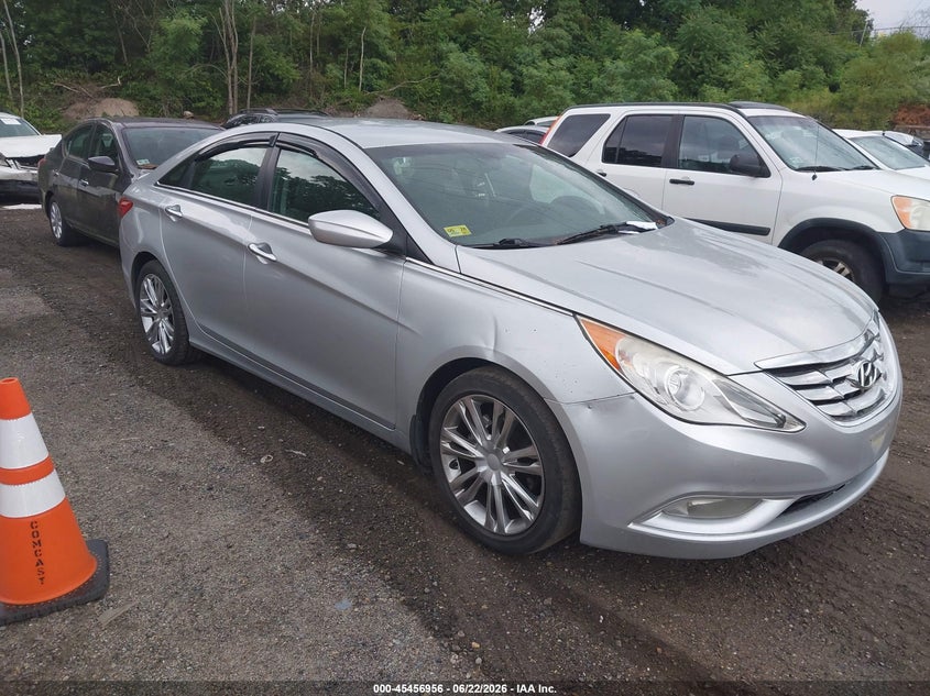 2013 Hyundai Sonata VIN 5NPEC4AC5DH744974 IAAI salvage auction — NORMAL WEAR, Clear (Rhode Island), sold $400 on 2026-07-14 (photo 1)