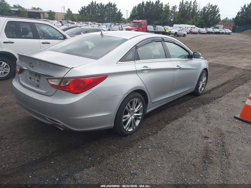 2013 Hyundai Sonata VIN 5NPEC4AC5DH744974 IAAI salvage auction — NORMAL WEAR, Clear (Rhode Island), sold $400 on 2026-07-14 (photo 4)