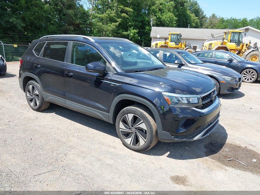2024 Volkswagen Taos VIN 3VVVX7B25RM064359 — IAAI salvage auction photo