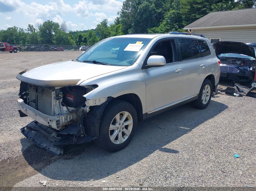 2011 Toyota Highlander VIN 5TDBK3EHXBS054960 IAAI salvage auction — FRONT END, Salvage (Ohio), sold $2,500 on 2026-07-08 (photo 2)