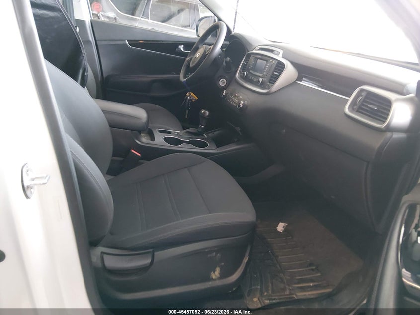 2018 Kia Sorento VIN 5XYPGDA50JG340398 IAAI salvage auction — NORMAL WEAR, Clear (Tennessee), sold $2,250 on 2026-07-06 (photo 5)