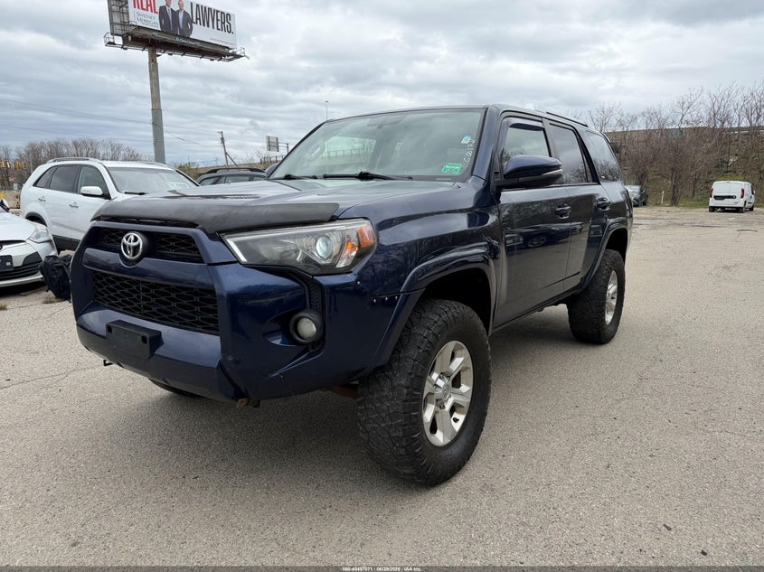 2015 Toyota 4runner VIN JTEBU5JR8F5272634 IAAI salvage auction — NORMAL WEAR, Original (Maine), sold $6,400 on 2026-07-29 (photo 2)