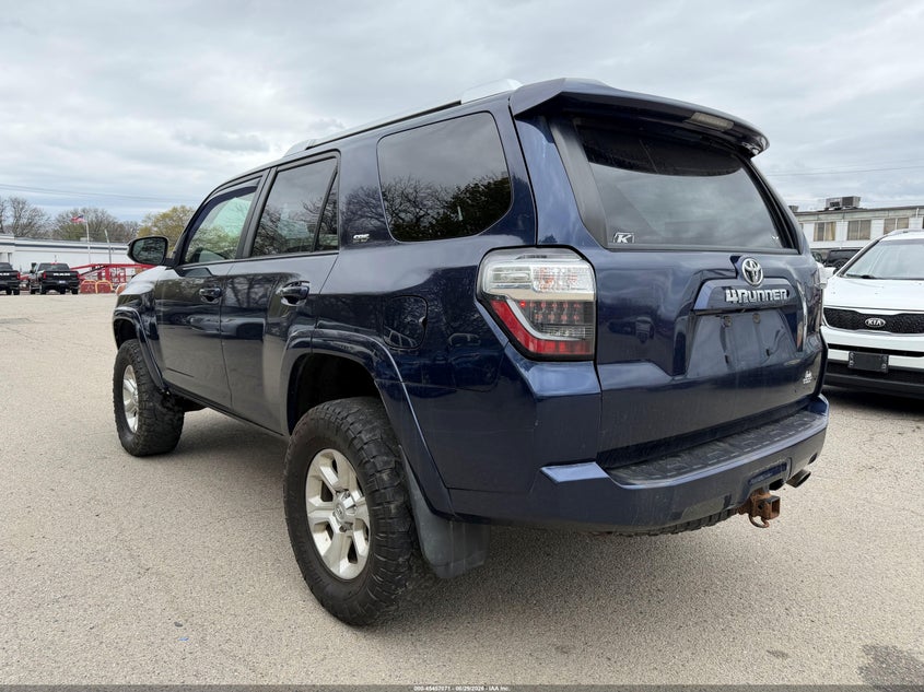 2015 Toyota 4runner VIN JTEBU5JR8F5272634 IAAI salvage auction — NORMAL WEAR, Original (Maine), sold $6,400 on 2026-07-29 (photo 3)