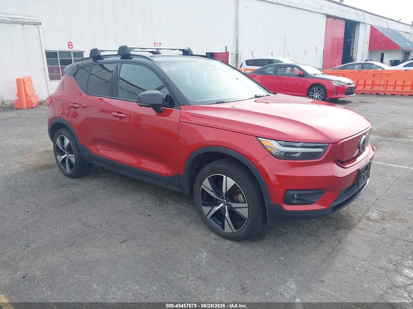 2021 Volvo Xc40 VIN YV4ED3UR0M2554456 IAAI salvage auction — BIOHAZARD/CHEMICAL, Salvage (Oregon), sold $10,700 on 2026-08-07 (photo 1)