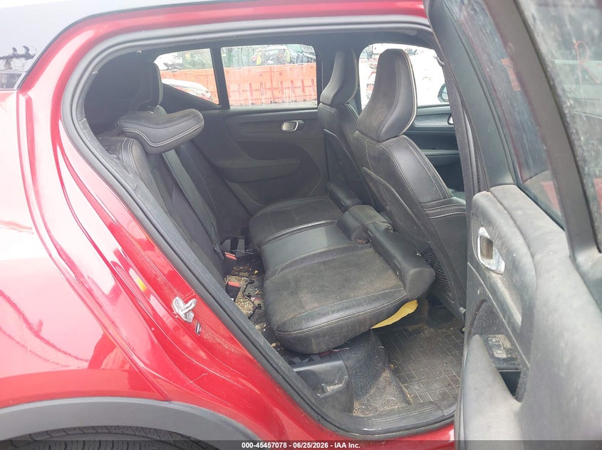 2021 Volvo Xc40 VIN YV4ED3UR0M2554456 IAAI salvage auction — BIOHAZARD/CHEMICAL, Salvage (Oregon), sold $10,700 on 2026-08-07 (photo 8)