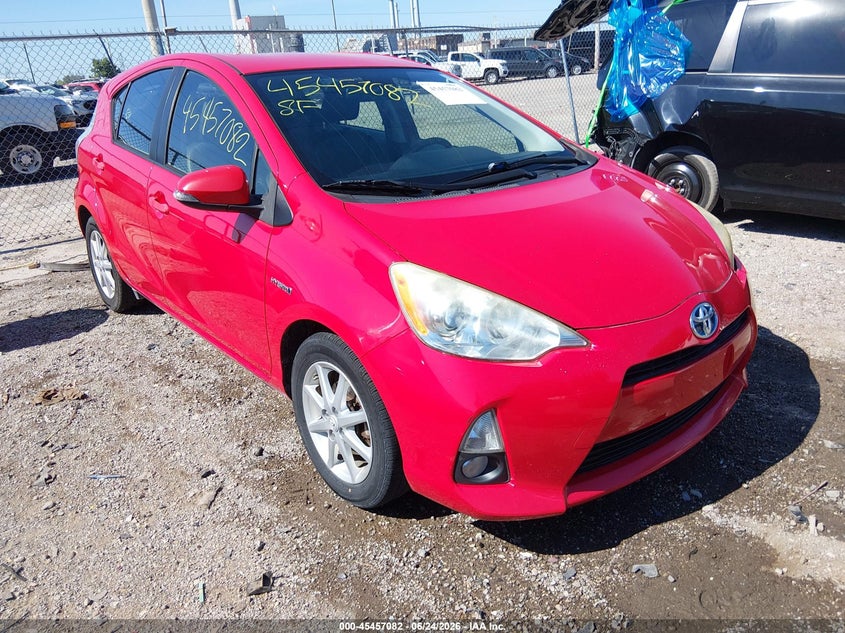 2013 Toyota Prius c VIN JTDKDTB39D1052801 IAAI salvage auction — LEFT FRONT, Salvage Title, sold $2,250 on 2026-07-29 (photo 1)