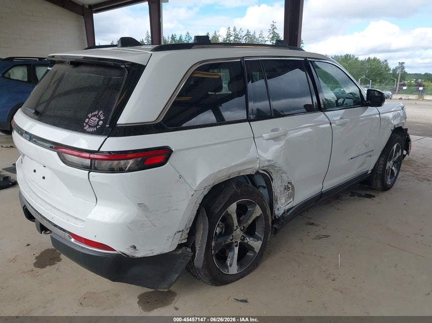2022 Jeep Grand cherokee VIN 1C4RJYB60N8761611 IAAI salvage auction — FRONT END, Salvage Title, sold $10,300 on 2026-07-24 (photo 4)