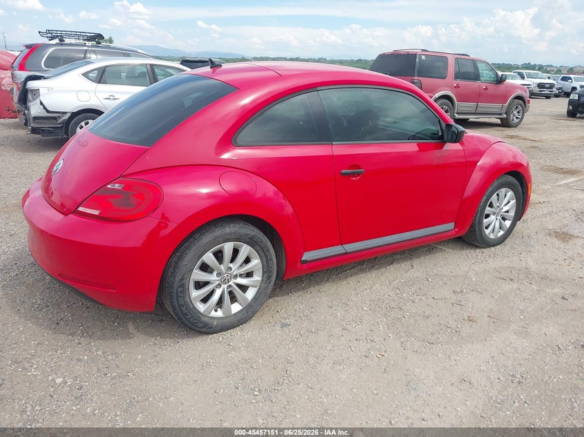 2014 Volkswagen Beetle VIN 3VWFP7AT9EM629457 IAAI salvage auction — NORMAL WEAR, Clear (Colorado), sold $550 on 2026-07-15 (photo 4)