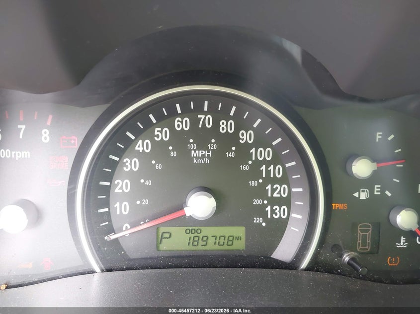 2006 Kia SEDONA VIN KNDMB233766069691 IAAI salvage auction — NORMAL WEAR, Clear (Tennessee), sold $750 on 2026-07-15 (photo 7)