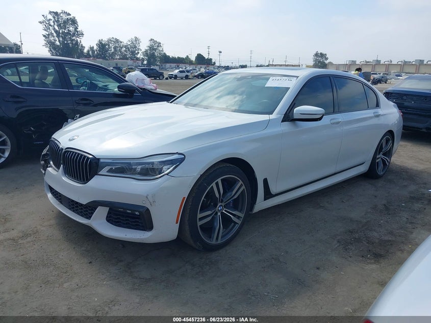 2017 BMW 7er VIN WBA7F0C50HGM21320 IAAI salvage auction — RIGHT FRONT, Salvage Title, sold $6,000 on 2026-08-19 (photo 2)