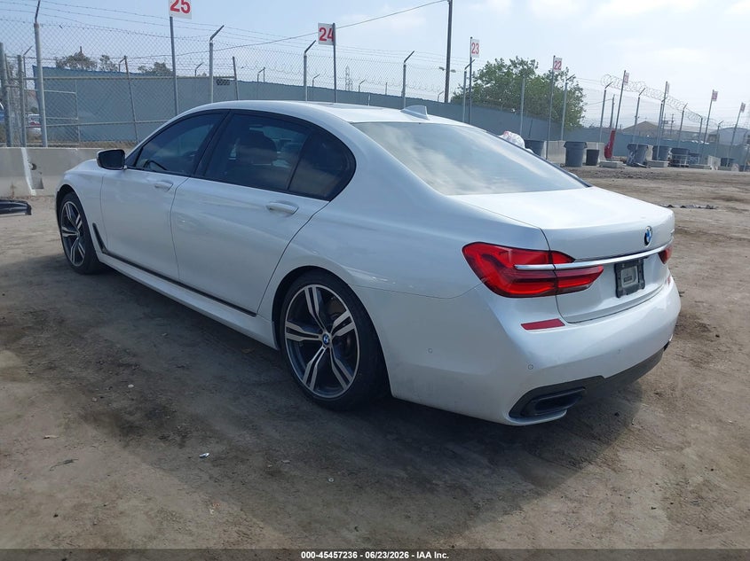 2017 BMW 7er VIN WBA7F0C50HGM21320 IAAI salvage auction — RIGHT FRONT, Salvage Title, sold $6,000 on 2026-08-19 (photo 3)