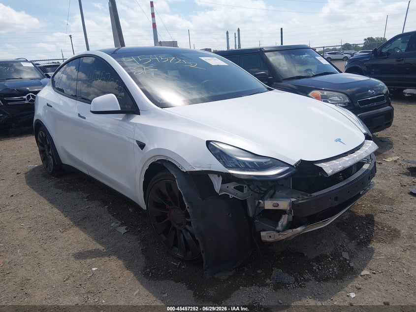 2020 Tesla Model y VIN 5YJYGDEF8LF037516 IAAI salvage auction — FRONT END, Salvage (Indiana), sold $8,450 on 2026-07-22 (photo 1)