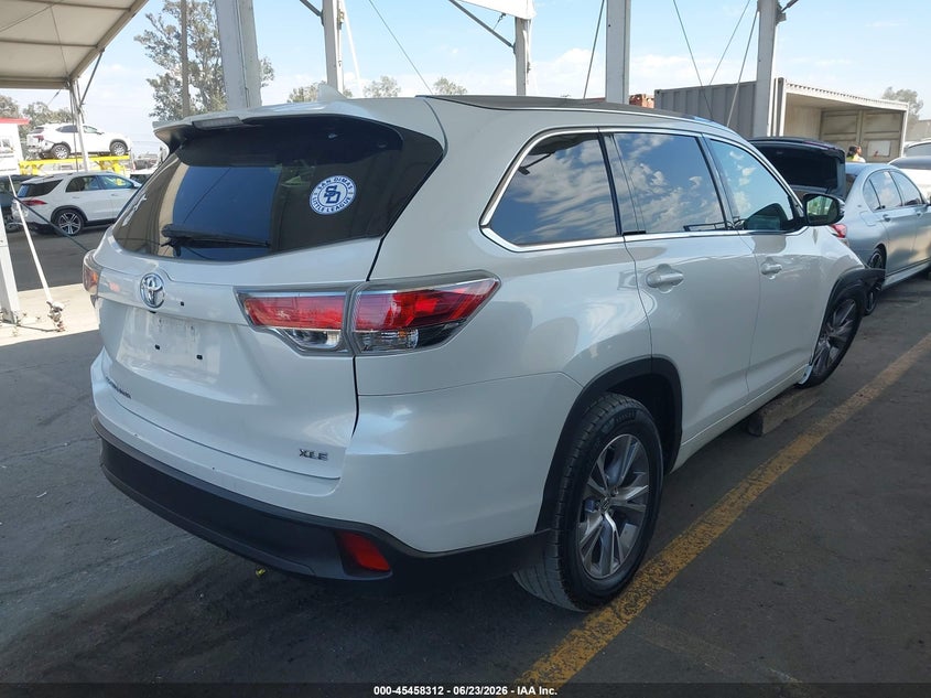 2015 Toyota Highlander VIN 5TDKKRFH7FS102051 IAAI salvage auction — RIGHT FRONT, Salvage (California), sold $5,700 on 2026-07-15 (photo 4)
