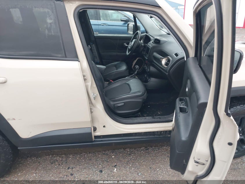 2017 Jeep VIN ZACCJBCB4HPF53050 IAAI salvage auction — FRONT END, Salvage (Montana), sold $2,975 on 2026-08-05 (photo 5)
