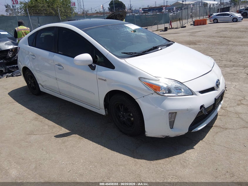 2015 Toyota Prius VIN JTDKN3DU0F1902711 IAAI salvage auction — RIGHT SIDE, Salvage (California), sold $2,800 on 2026-07-29 (photo 1)