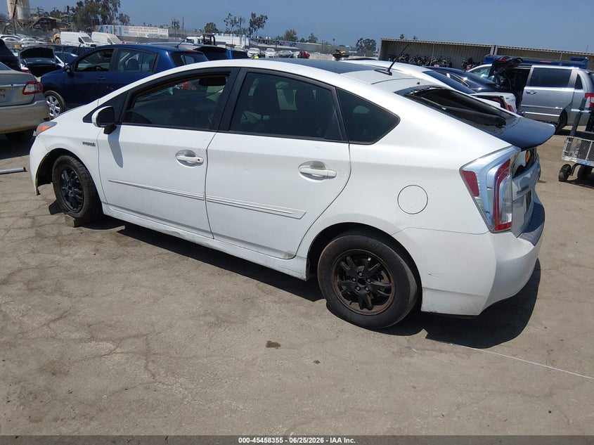 2015 Toyota Prius VIN JTDKN3DU0F1902711 IAAI salvage auction — RIGHT SIDE, Salvage (California), sold $2,800 on 2026-07-29 (photo 3)