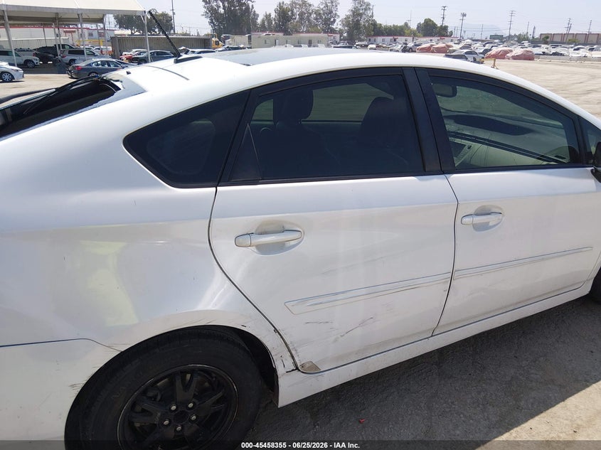 2015 Toyota Prius VIN JTDKN3DU0F1902711 IAAI salvage auction — RIGHT SIDE, Salvage (California), sold $2,800 on 2026-07-29 (photo 6)