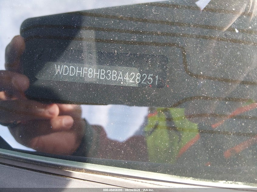 2011 Mercedes-benz E-class VIN WDDHF8HB3BA428251 IAAI salvage auction — LEFT SIDE, Clear (Massachusetts), sold $575 on 2026-07-08 (photo 9)