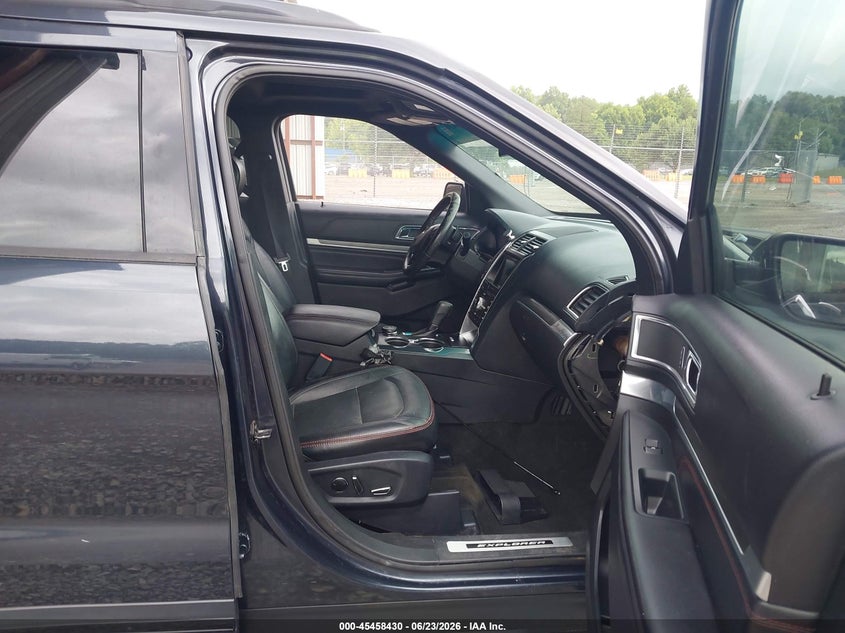 2017 Ford Explorer sport trac VIN 1FM5K8GT7HGA55221 IAAI salvage auction — NORMAL WEAR, Clear (Tennessee), sold $4,000 on 2026-07-08 (photo 5)