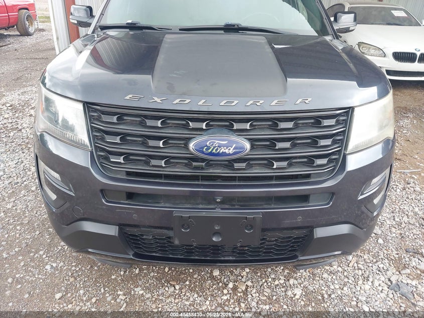 2017 Ford Explorer sport trac VIN 1FM5K8GT7HGA55221 IAAI salvage auction — NORMAL WEAR, Clear (Tennessee), sold $4,000 on 2026-07-08 (photo 6)