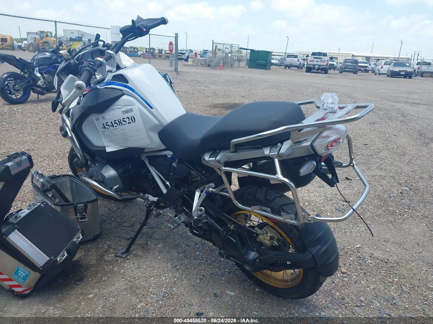2021 BMW R 1250 VIN WB10M130XM6E49162 IAAI salvage auction — ALL OVER, Original (Texas), sold $9,100 on 2026-08-12 (photo 3)