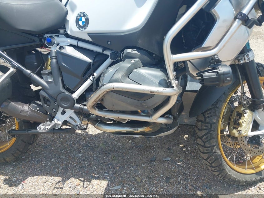 2021 BMW R 1250 VIN WB10M130XM6E49162 IAAI salvage auction — ALL OVER, Original (Texas), sold $9,100 on 2026-08-12 (photo 8)