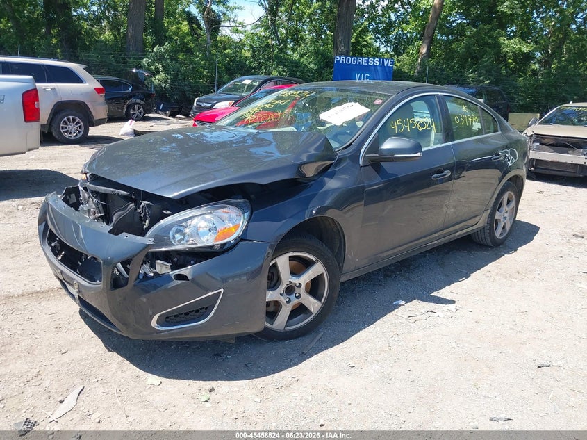 2012 Volvo S60 VIN YV1622FSXC2039772 IAAI salvage auction — FRONT END, Clear (Indiana), sold $25 on 2026-07-22 (photo 2)