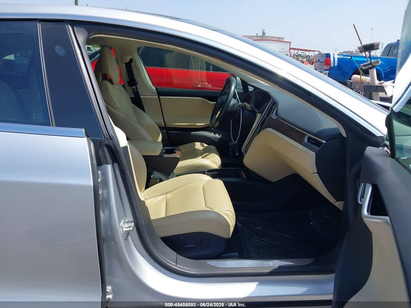 2017 Tesla Model s VIN 5YJSA1E11HF199571 IAAI salvage auction — LEFT REAR, Salvage (California), sold $7,500 on 2026-09-04 (photo 5)