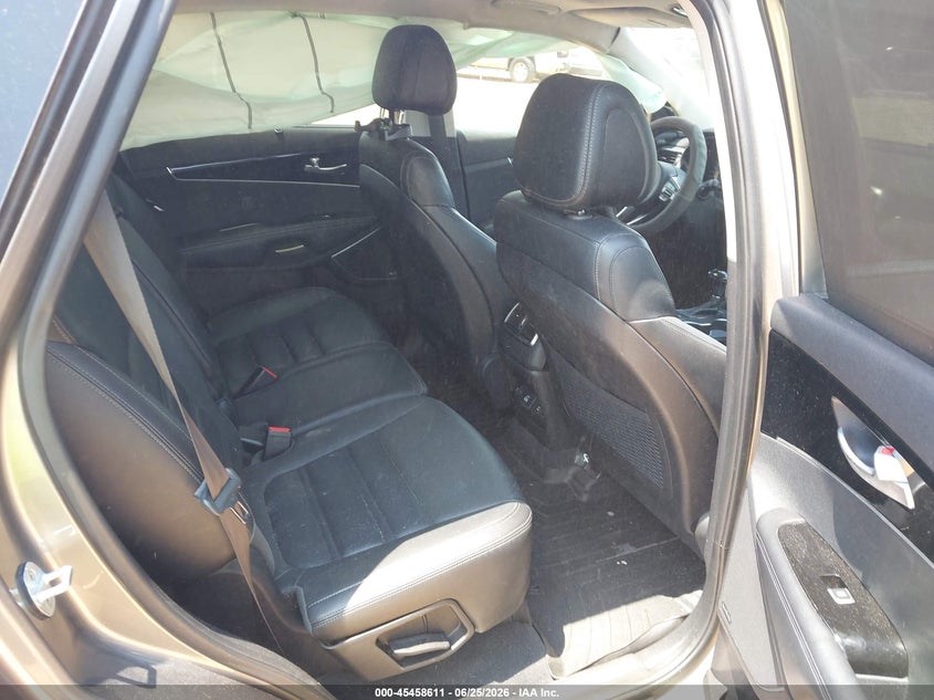 2016 Kia Sorento VIN 5XYPKDA58GG004912 IAAI salvage auction — SIDE, Salvage (North Carolina), sold $2,500 on 2026-07-09 (photo 8)