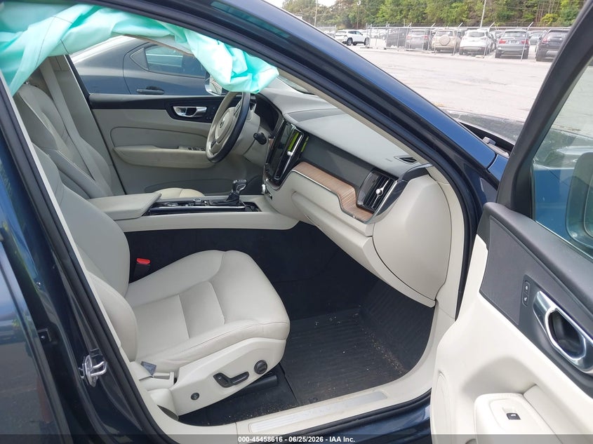 2021 Volvo Xc60 VIN YV4102DK5M1744685 IAAI salvage auction — SIDE, Salvage (North Carolina), sold $12,900 on 2026-07-31 (photo 5)
