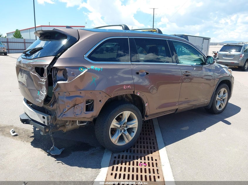 2017 Toyota Highlander VIN 5TDDGRFH1HS030180 IAAI salvage auction — REAR END, Salvage (Colorado), sold $5,700 on 2026-08-07 (photo 4)