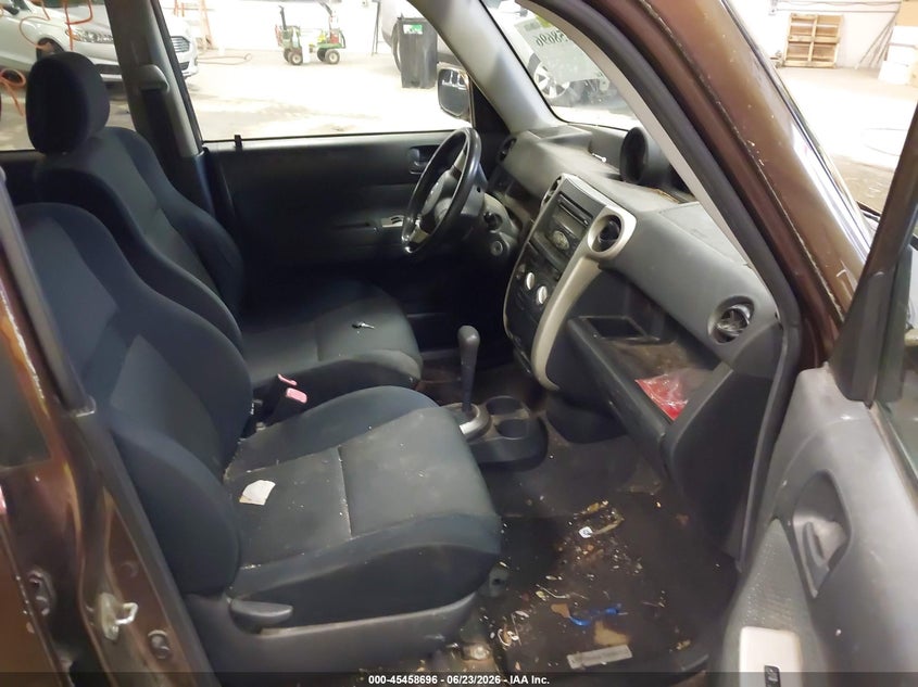 2006 Scion Xb VIN JTLKT324664124913 IAAI salvage auction — NORMAL WEAR, Original (Maine), sold $275 on 2026-07-27 (photo 5)