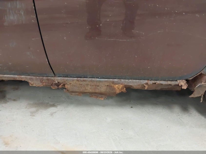 2006 Scion Xb VIN JTLKT324664124913 IAAI salvage auction — NORMAL WEAR, Original (Maine), sold $275 on 2026-07-27 (photo 6)