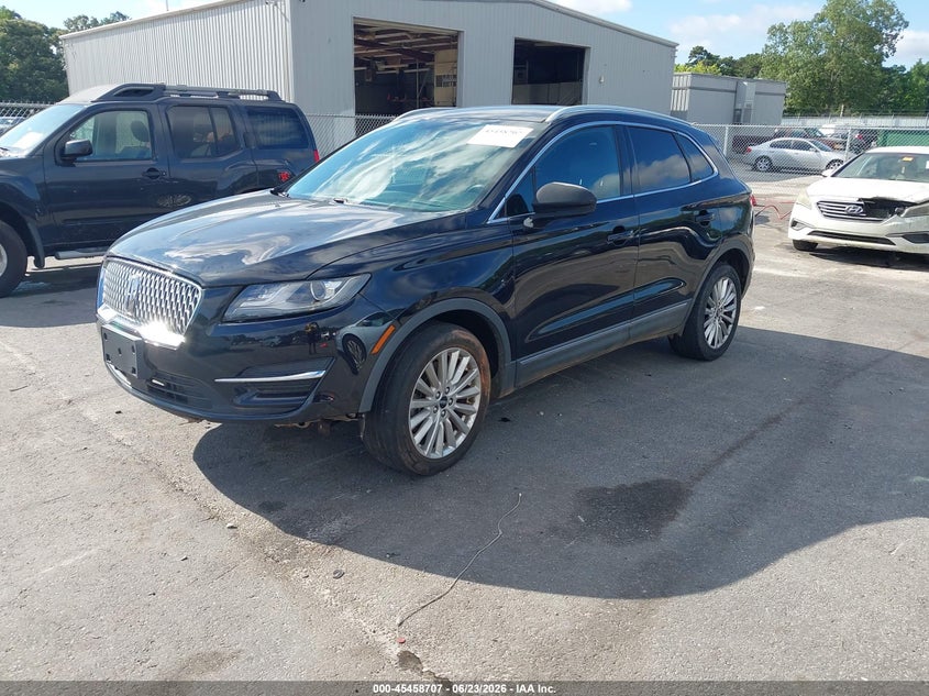 2019 Lincoln Mkc VIN 5LMCJ1D98KUL07008 IAAI salvage auction — SIDE, Clear (Alabama), sold $2,900 on 2026-07-17 (photo 2)