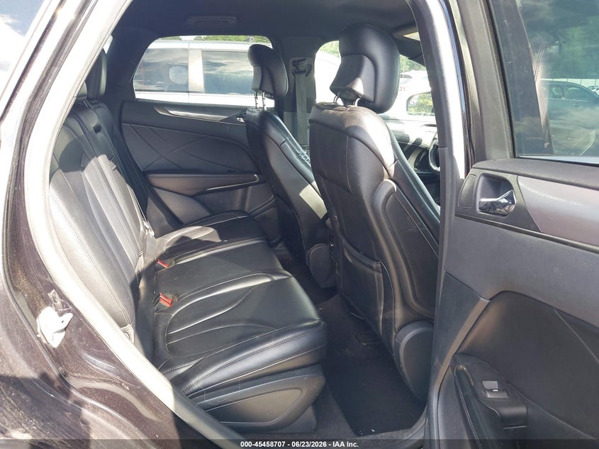 2019 Lincoln Mkc VIN 5LMCJ1D98KUL07008 IAAI salvage auction — SIDE, Clear (Alabama), sold $2,900 on 2026-07-17 (photo 8)
