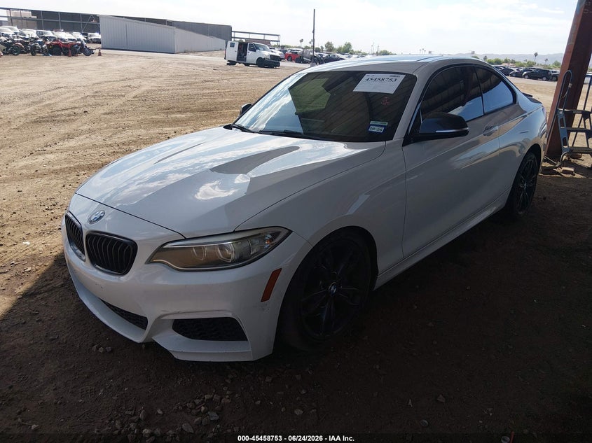 2016 BMW M2 VIN WBA1J7C5XGV359822 IAAI salvage auction — RIGHT SIDE, Salvage Title, sold $8,000 on 2026-08-11 (photo 2)