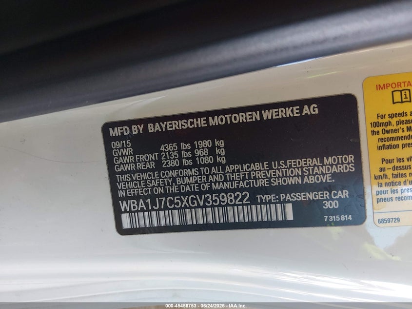 2016 BMW M2 VIN WBA1J7C5XGV359822 IAAI salvage auction — RIGHT SIDE, Salvage Title, sold $8,000 on 2026-08-11 (photo 9)